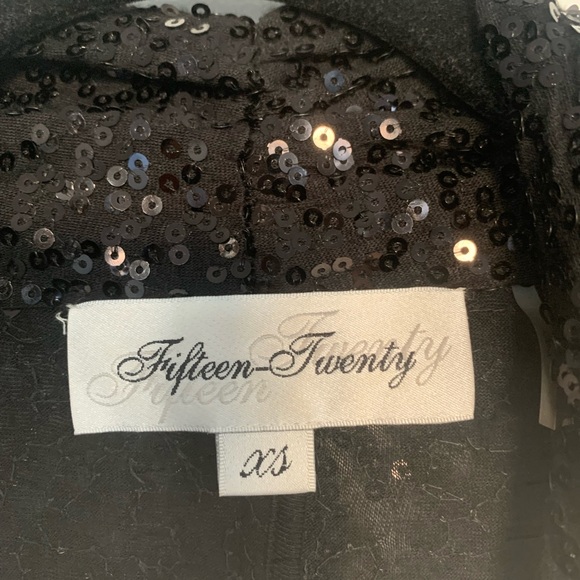 SHIMMER FIFTEEN-TWENTY GLAMOUR TOP - Picture 3 of 4